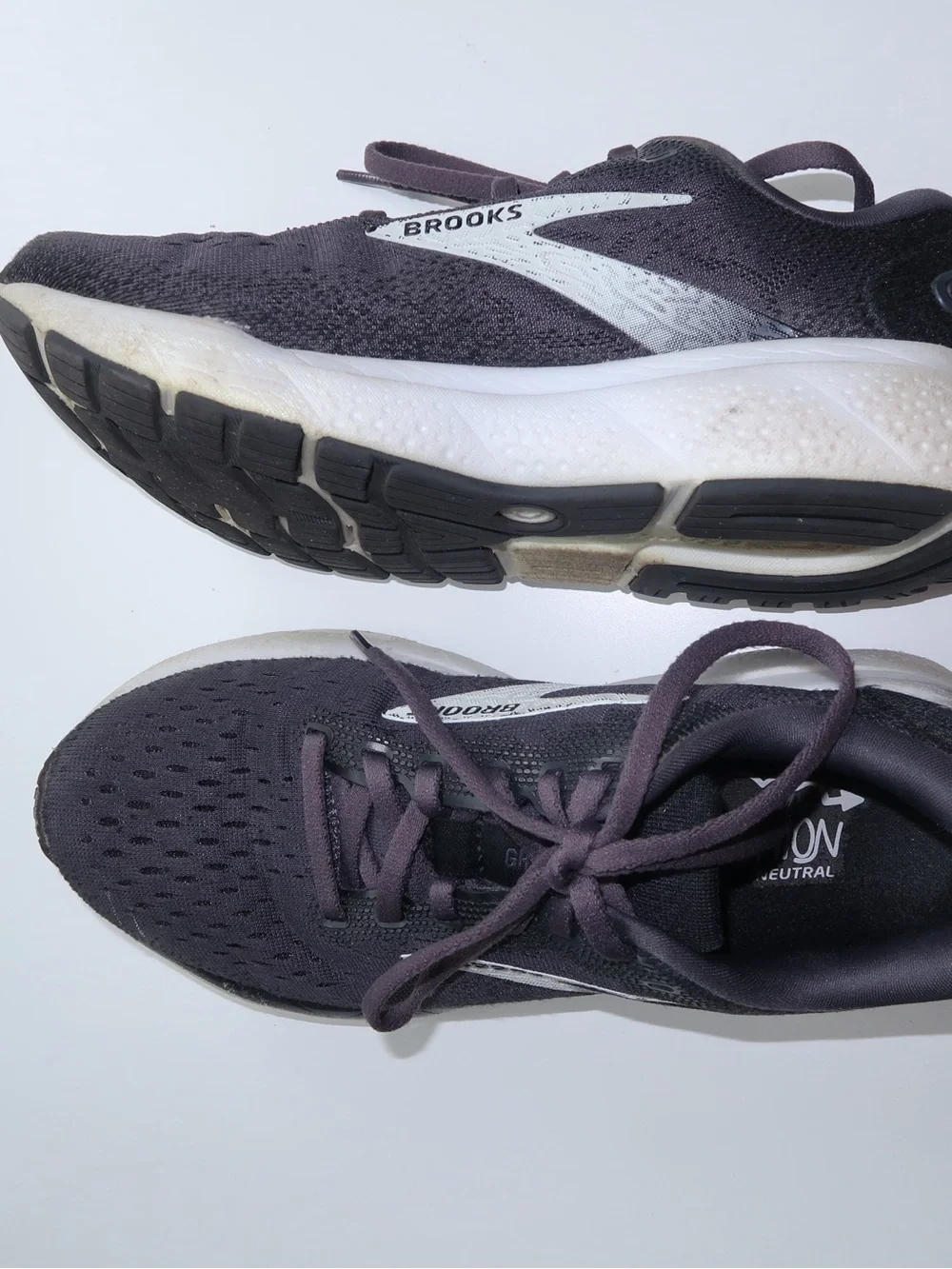 Brooks Women’s Athletic Shoes in Charcoal Gray